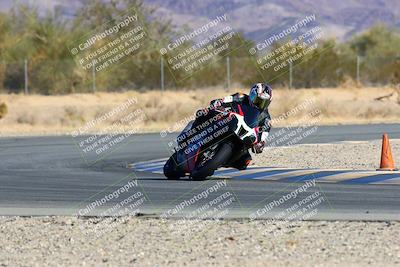 media/Jan-09-2022-SoCal Trackdays (Sun) [[2b1fec8404]]/Turn 6 (1035am)/